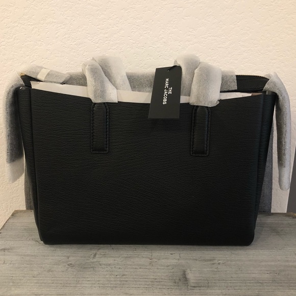 Marc Jacobs Handbag - Picture 5 of 8